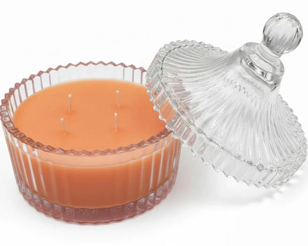 Cinnamon & Vanilla perfumed candle 250 ml, in XIX century style  diamond glass jar