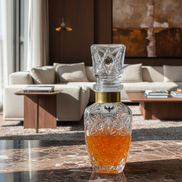 Aromatic Cinnamon & Orange Home Essence in an original XIX century style diamond glass jar, as was customary in the 19th century.