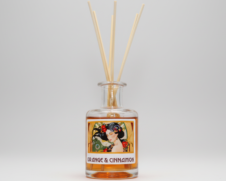 Orange and Cinnamon Essential Room Fragrance 200 ml